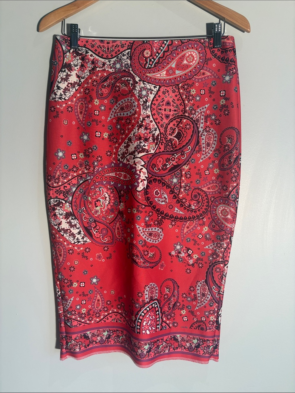 ECI New York Red Paisley Print Midi Pencil Skirt Size M